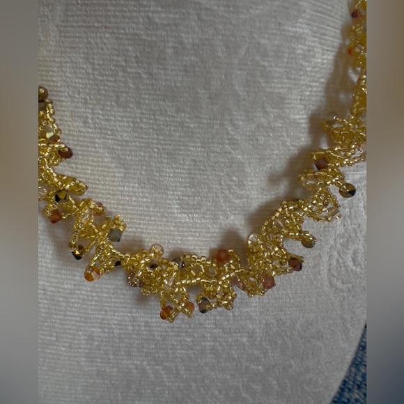 Elegant Gold and Orange Beaded Necklace - Picture 3 of 6